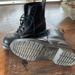 Doc Martens Boots